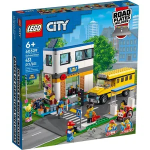 LEGO® City 60329 Une journée d’école pas cher