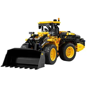 Comparateur de prix : LEGO Technic La chargeuse sur pneus Volvo L120 Electric 42209
