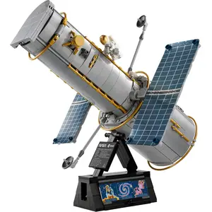 LEGO Icons - Le télescope spatial Hubble - 11382 pas cher