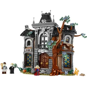 LEGO LEGO® Icons Le manoir du maire 11383 pas cher