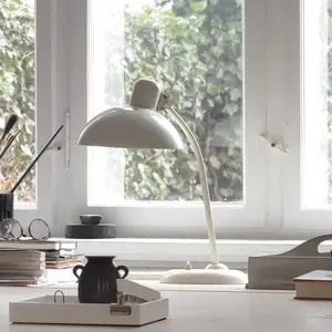 FRITZ HANSEN Kaiser Idell 6556-T blanc brillantVendu parluminaire
