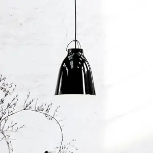 FRITZ HANSEN Caravaggio P2 brillant noir/noirVendu parluminaire