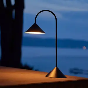 FRANDSEN lampe de table LED Grasp, noir, hauteur 47 cm, métalVendu parluminaire