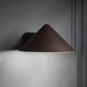 Applique murale LED FRANDSEN Grasp, rouge foncé, largeur 15 cmVendu parluminaire