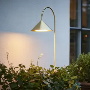 FRANDSEN lampe sur piquet LED Grasp, couleur laiton, hauteur 82 cmVendu parluminaire