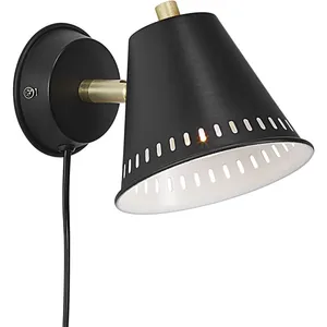 Comparateur de prix : Nordlux Applique Pine avec prise, noire