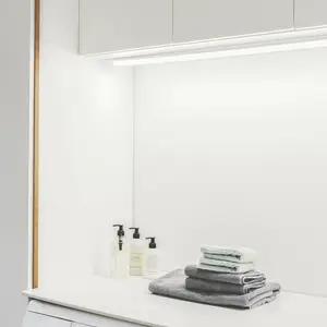 Nordlux Réglette lumineuse LED Glendale, 119 cm, IP20, plastique, blan... pas cher