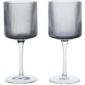 Ripple Verres à vin blanc (set de 2) - smoked grey Ferm LIVINGVendu parmade-in-design