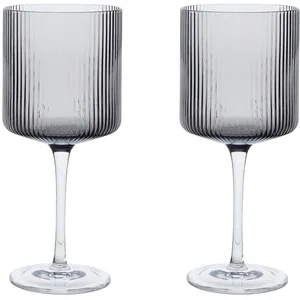 Ripple Verres à vin rouge (set de 2) - smoked grey Ferm LIVING pas cher