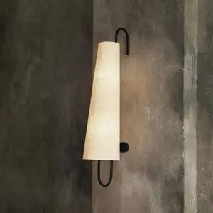 ferm LIVING Applique murale Ancora, fiche, textile, 98,5 cm pas cher