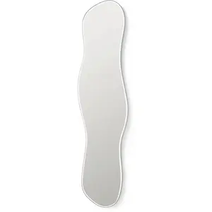 Miroir organique bordure chrome foncé 40x164,8cm Pond - Ferm Living