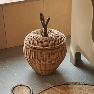 ferm LIVING Corbeille de rangement Apple, rotin, hauteur 52 cm pas cher