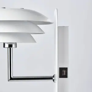 Comparateur de prix : Dyberg Larsen DL20 USB Shelf applique, blanche