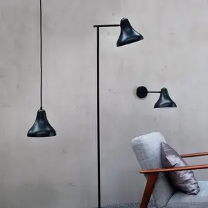 Comparateur de prix : Dyberg Larsen applique murale Tokyo, noir, largeur 20 cm, métal