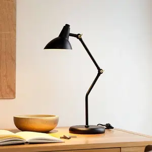 Lampe à poser Dyberg Larsen Vela, noir, hauteur 45 cmVendu parluminaire