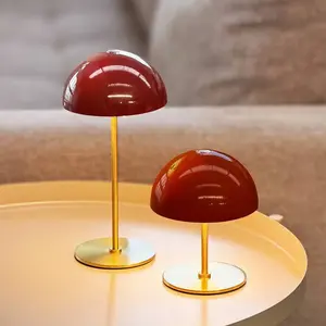Lampe de table LED rechargeable Dyberg Larsen Along, rouge, lot de 2 pas cher