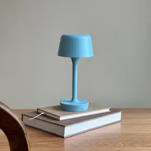 Lampe à poser métal bleu clair, h 25,5cm d 12cm - flow pas cher