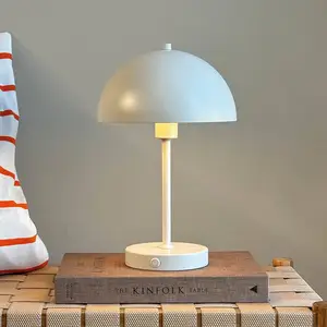 Dyberg Larsen Stockholm lampe de table rechargeable, blanc perle pas cher