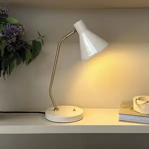 Dyberg Larsen lampe de table Sleep, blanc mastic, hauteur 43,3 cm pas cher