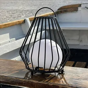 Comparateur de prix : Dyberg Larsen Lampe à poser LED rechargeable Evesham, hauteur 23 cm