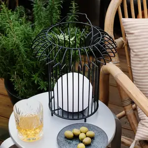 Comparateur de prix : Dyberg Larsen Lanterne en métal noir, h 32 cm d 24 cm - basket