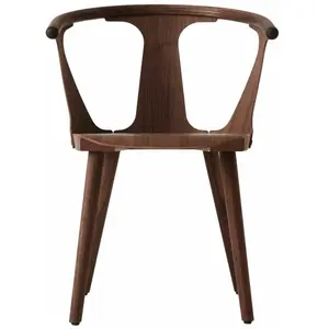 Chaise en noyer huilé SK1 In Between - &tradition pas cher