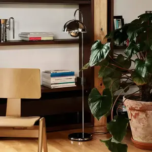 Comparateur de prix : Lampadaire en acier chromé 122cm Flowerpot VP12 - &tradition