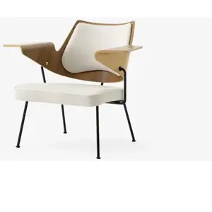 & Tradition - Chaise lounge RD8, Robin Day Gris clair taille unique