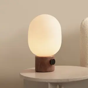 Audo Copenhagen Lampe à poser Audo JWDA, travertin rouge, hauteur 32 c...Vendu parluminaire