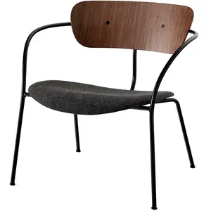 Fauteuil en noyer laqué et tissu gris AV6 Pavilion - &tradition pas cher