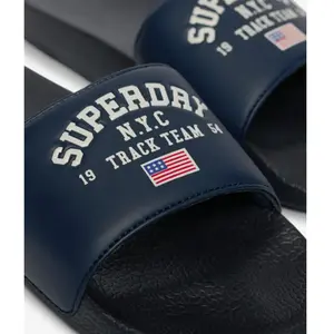Superdry Femme Claquettes Varsity Flag Style Piscine Navy Taille: 3-4 pas cher