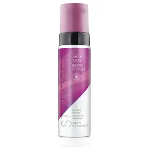 St Tropez Berry Sorbet - Mousse auto-bronzante parfumée pour le corps pas cher