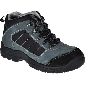Portwest Basket Trekking S1P, Couleur: Noir, Taille: 48, FW63BKR48 pas cher