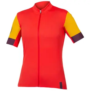 Comparateur de prix : Endura - Women's FS260 S/S Jersey - Maillot de cyclisme taille S, rouge