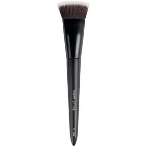 Comparateur de prix : Brushworks Flat Top Contour Brush pinceau contouring type NO. 11 1 pcs