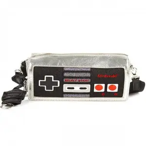 Comparateur de prix : Danielle Nicole Controller Super Mario Crossbody Bag One Size noir/argenté
