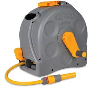Comparateur de prix : Hozelock Enrouleur de jardin mural/sur pied et tuyau 25 m Compact Reel