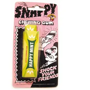 Chewing gum claque doigt