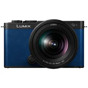 PANASONIC Appareil photo hybride Lumix S9 Bleu + Optique 20-60mm f/3.5-22 pas cher
