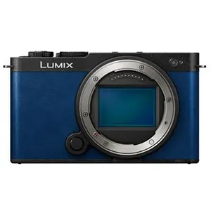 Appareil photo Panasonic Lumix DC-S9E - Plein format 24,2 MP 6K - Bleu pas cher