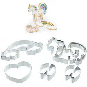KitchenCraft Sweetly Does It 3D Unicorn Cookie Cutters (5-Piece Set) pas cher