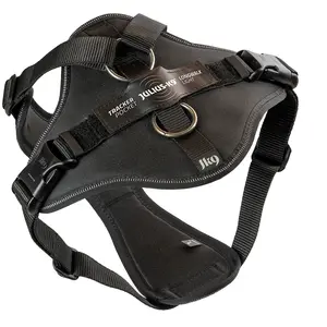 Le harnais Julius-K9 Longwalk Light pour chien avec poche pour tracker en taille L : tour de poitrail 66   86 cm pour chienVendu parzooplus