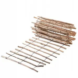 Comparateur de prix : KADAX Cloture a Piquets en Bois de Noisetier pour Jardin, Ganivelle Naturelle et Durable pour Delimitation de l'Espace Exterieur (7-9 cm, 90 x 500 cm)