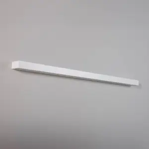 MCJ Applique murale LED Mera, largeur 120 cm, blanc, 3.000K