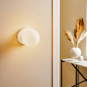 EMIBIG LIGHTING Applique Kiba blanche/dorée avec boules de verre pas cher