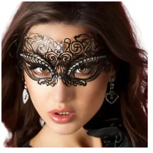 Comparateur de prix : Masque Noir en Laiton Cristal et Satin   Élégance Mystérieuse - Noir