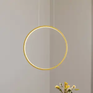 Comparateur de prix : Lampe suspendue pour salle de bain anneau doré Saturno LED 28W Milagro