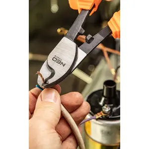 Comparateur de prix : Pince coupe-câble NEO 160 mm - Outils et accessoires - Noir - Coupante