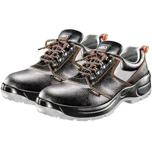 Chaussures de travail, cuir, taille 43, ce