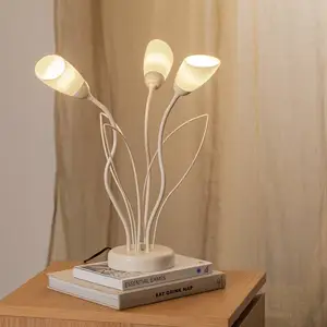 Jupiter Lampe à poser Gloriosa, crème, verre, à 3 lampes pas cher